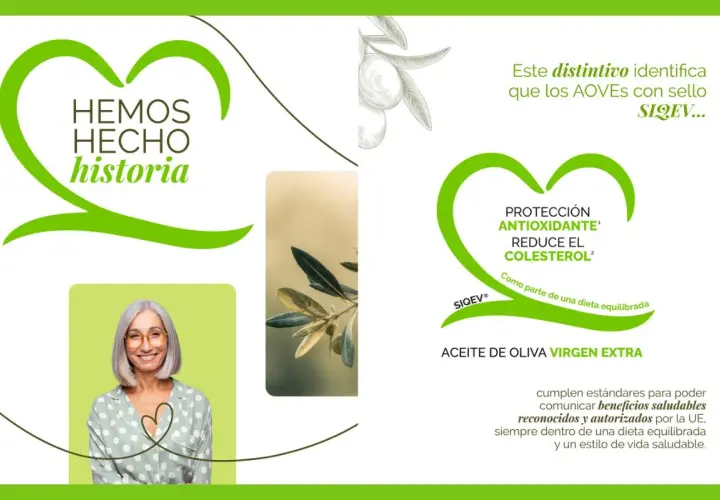 Mujer sonriente junto a ramas de olivo. El aceite de oliva es vegetal, protege y reduce el colesterol.