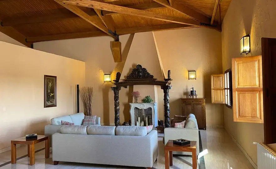 Finca Los Aljibes - Vinos con carácter y visita a bodega