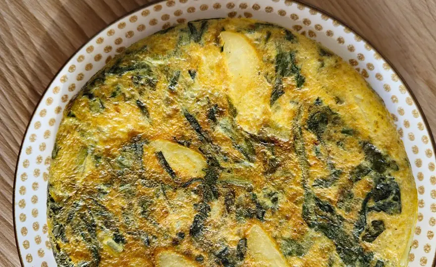 Tortilla de acelgas perfecta - Jugosa y sin errores