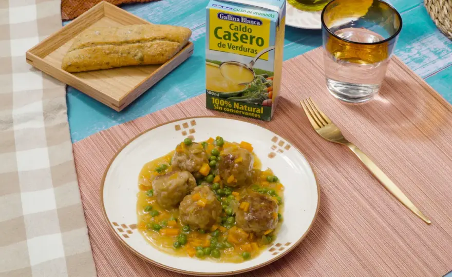 Albóndigas a la jardinera - La receta para que queden jugosas
