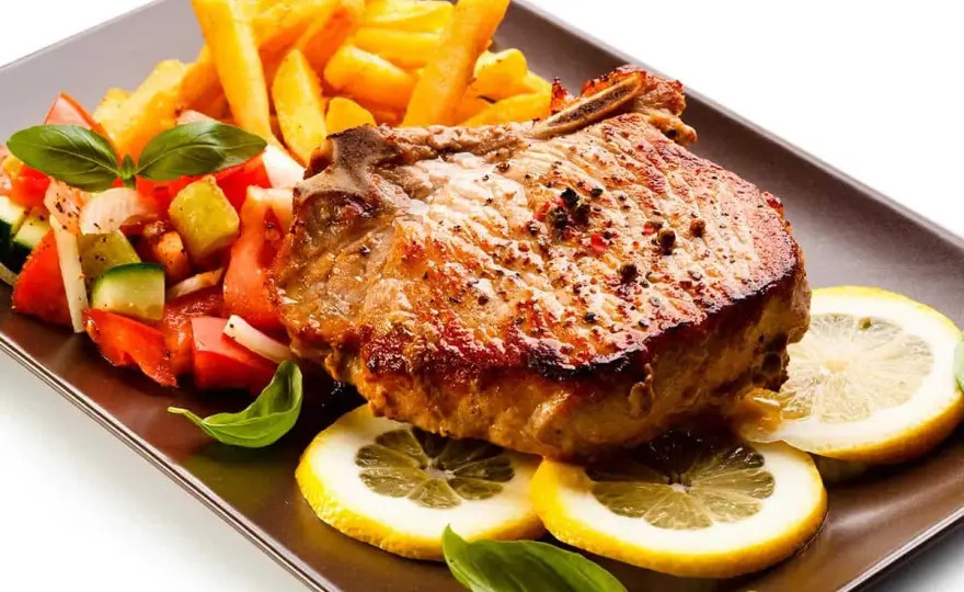 Chuletas de cerdo al horno jugosas - El secreto para que no se sequen