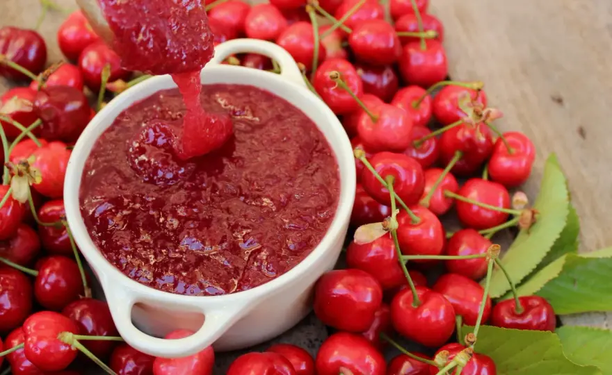 Mermelada de cerezas perfecta - ¡Así mejora tus postres!