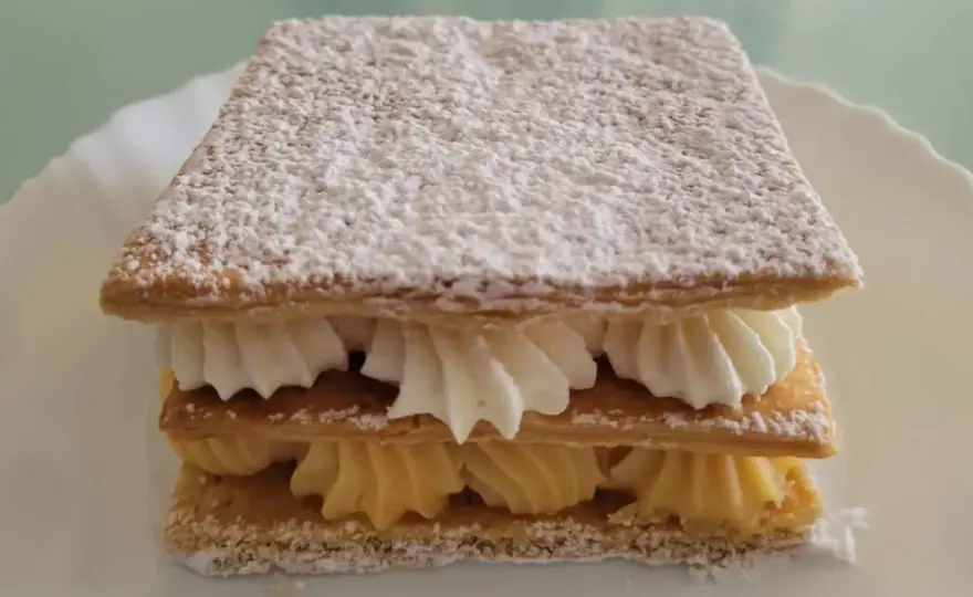 Milhojas de crema pastelera - El secreto del crujiente perfecto